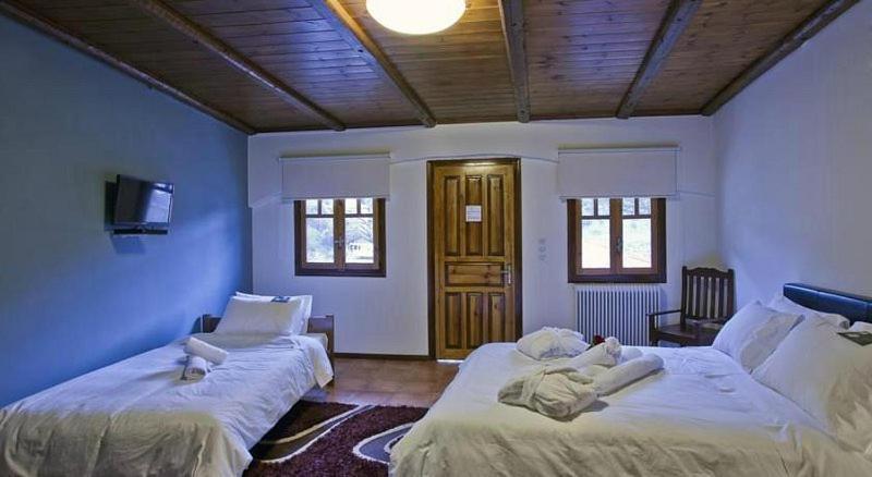 Fanaras Hotel Kalavryta Extérieur photo