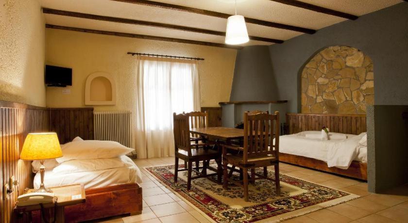 Fanaras Hotel Kalavryta Extérieur photo